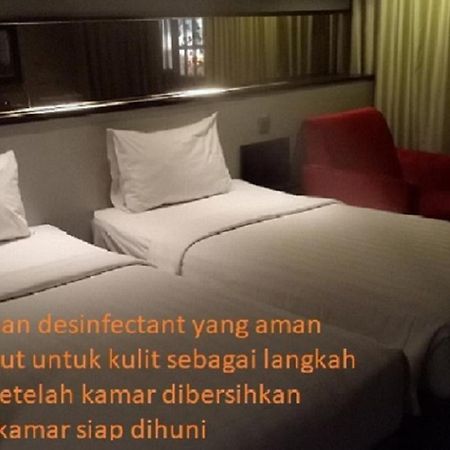 Cabin Hotel Джакарта Экстерьер фото
