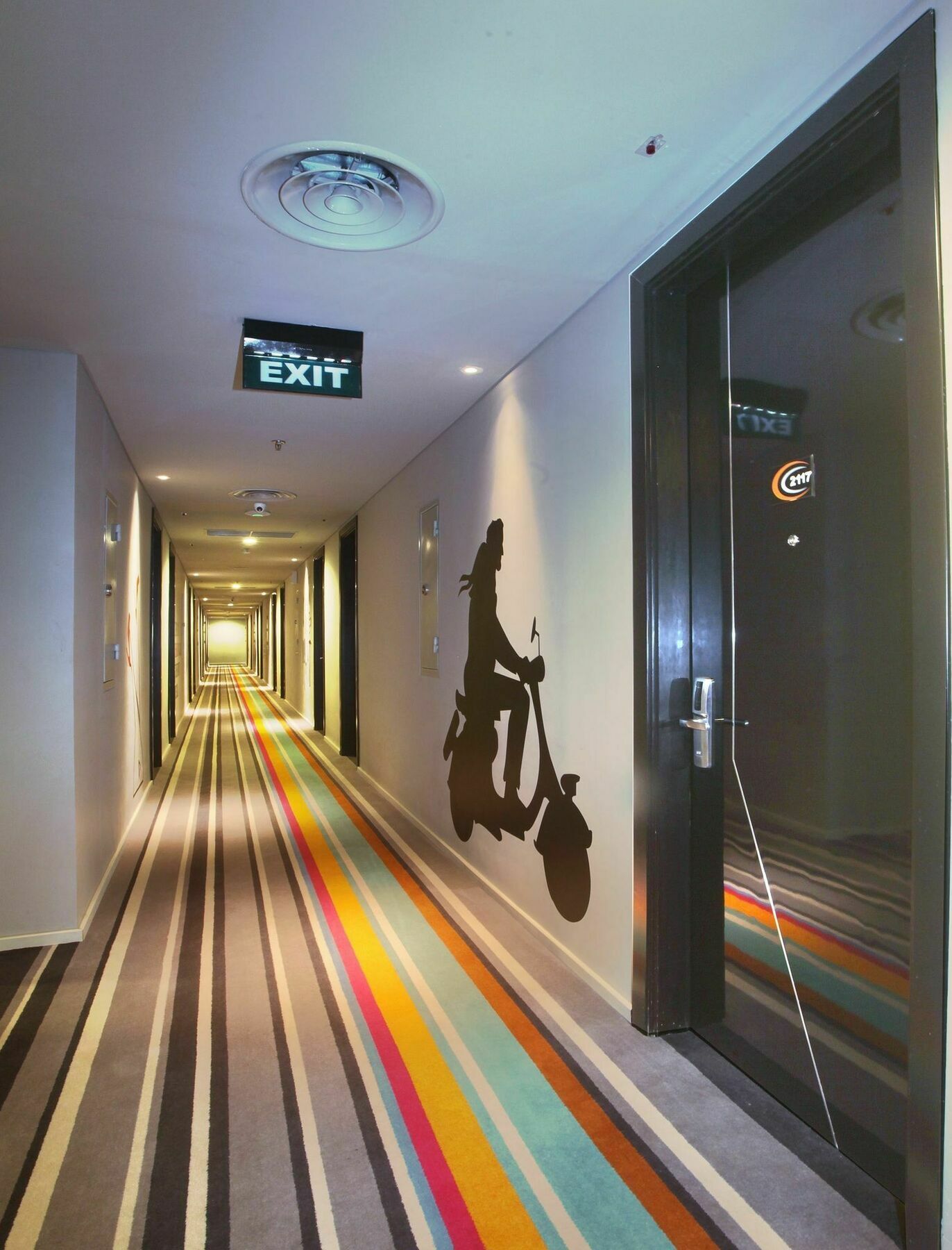 Cabin Hotel Джакарта Экстерьер фото